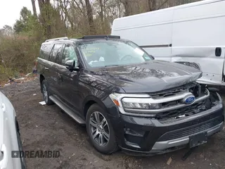 2024 Ford Expedition Max XLT с VIN 1FMJK1J80REA81778, выставлен на аукционе IAAI как лот 41990843 с пробегом 7 990 миль миль и . История ставок и продаж доступна на DreamBid. Изображение 13.