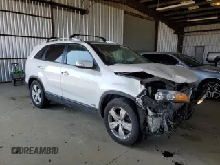 2013 Kia Sorento EX with VIN 5XYKUDA27DG374772, listed as a Copart auction lot 83861194 with 172,677 mi miles and Salvage Title. Bid and sale history available at carsss.com. Image 4.
