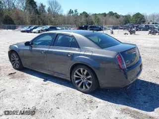2014 Chrysler 300 with VIN 2C3CCABG2EH376713, listed as a IAAI auction lot 41813577 with 125,115 mi miles. Bid and sale history available at carsss.com. Image 3.