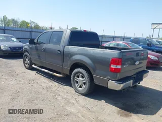 2006 Ford F-150 XLT with VIN 1FTRW12W36FA73513, listed as a IAAI auction lot 41910620 with 286,004 mi miles. Bid and sale history available at carsss.com. Image 3.