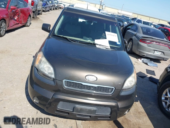 2011 Kia Soul + with VIN KNDJT2A28B7292286, listed as a IAAI auction lot 41999479 with 100,693 mi miles. Bid and sale history available at carsss.com. Image 12.