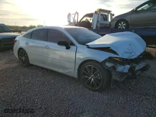 2020 Toyota Avalon XSE with VIN 4T1EZ1FB0LU041926, listed as a Copart auction lot 86427544 with 110,878 mi miles and Salvage Title. Bid and sale history available at carsss.com. Image 4.