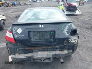 2008 Honda Civic Cpe LX with VIN 2HGFG11618H514205, listed as a IAAI auction lot 41990994 with 251,010 mi miles. Bid and sale history available at carsss.com. Image 16.