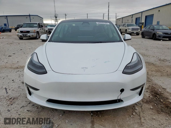 2023 Tesla Model 3 z VIN 5YJ3E1EA3PF488040, wystawiony jako Copart lot #52628165 z przebiegiem 22 326 mil mil oraz Czysty tytuł • Clean title. Historia ofert i sprzedaży dostępna na DreamBid. Obrazek 5.