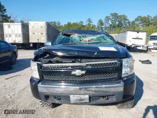 2008 Chevrolet Silverado 1500 LT w/1LT with VIN 2GCEK13M481187828, listed as a IAAI auction lot 41444161 with 264,592 mi miles. Bid and sale history available at carsss.com. Image 11.