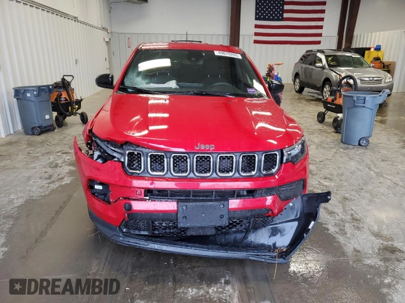 2023 Jeep Compass Sport z VIN 3C4NJDANXPT537086, wystawiony jako Copart lot #49070265 z przebiegiem 14 929 mil mil oraz Szkoda całkowita • Salvage title. Historia ofert i sprzedaży dostępna na DreamBid. Obrazek 5.