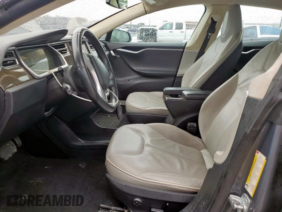 2013 Tesla Model S with VIN 5YJSA1CNXDFP16432, listed as a Copart auction lot 59883855 with 180,100 mi miles and Clean title. Bid and sale history available at DreamBid. Image 7.