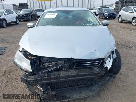 2014 Volkswagen Jetta Sedan SE w/Connectivity/Sunroof PZEV with VIN 3VWD17AJ5EM362888, listed as a IAAI auction lot 41787904 with 143,332 mi miles. Bid and sale history available at carsss.com. Image 12.