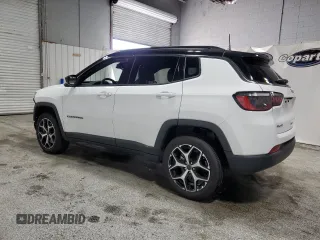 2025 Jeep Compass Limited with VIN 3C4NJDCN0ST565517, listed as a Copart auction lot 61679475 with 6,153 mi miles and Clean title. Bid and sale history available at DreamBid. Image 2.
