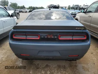 2016 Dodge Challenger z VIN 2C3CD2FJ0GH283337, wystawiony jako Copart lot #58254503 z przebiegiem 63 314 mil mil oraz Czysty tytuł • Clean title. Historia ofert i sprzedaży dostępna na DreamBid. Obrazek 6.