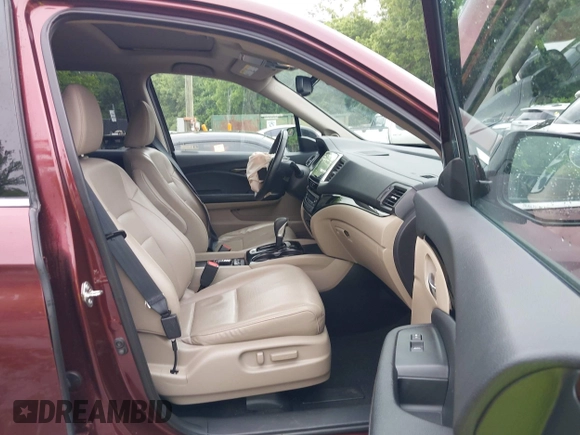 2019 Honda Ridgeline RTL-E with VIN 5FPYK3F78KB004781, listed as a IAAI auction lot 42425646 with 147,695 mi miles and . Bid and sale history available at DreamBid. Image 5.