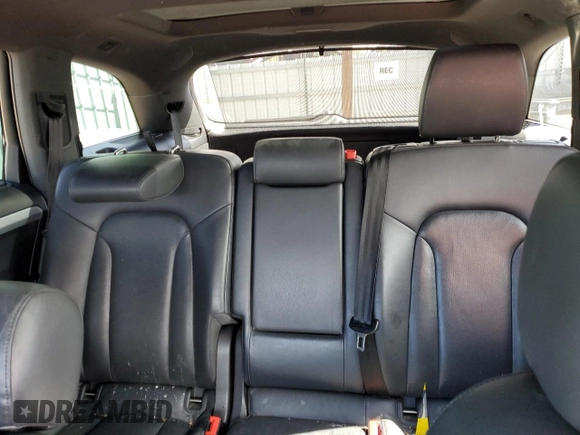 2015 Audi Q7 S line Prestige с VIN WA1DGAFE3FD018381, выставлен на аукционе Copart как лот 54850335 с пробегом 172 002 миль миль и На запчасти • Non repairable. История ставок и продаж доступна на DreamBid. Изображение 10.