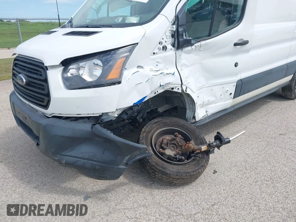 2019 Ford Transit z VIN 1FTYE2CM2KKB42436, wystawiony jako IAAI lot #42636612 z przebiegiem 51 860 mil mil oraz . Historia ofert i sprzedaży dostępna na DreamBid. Obrazek 6.