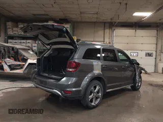 2015 Dodge Journey Crossroad with VIN 3C4PDDGG0FT607072, listed as a IAAI auction lot 41881868 with 185,699 mi miles. Bid and sale history available at carsss.com. Image 4.