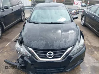 2017 Nissan Altima S z VIN 1N4AL3AP2HC274339, wystawiony jako IAAI lot #41754481 z przebiegiem 104 571 mil mil oraz . Historia ofert i sprzedaży dostępna na DreamBid. Obrazek 12.