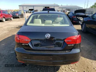 2013 Volkswagen Jetta SE z VIN 3VWDP7AJ4DM450800, wystawiony jako Copart lot #56277505 z przebiegiem Nie podano mil oraz Czysty tytuł • Clean title. Historia ofert i sprzedaży dostępna na DreamBid. Obrazek 6.