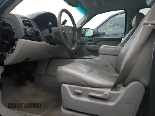 2007 Chevrolet Suburban LS with VIN 1GNFC16J17R277745, listed as a Copart auction lot 74204474 with 0 mi miles and Salvage Title. Bid and sale history available at carsss.com. Image 7.