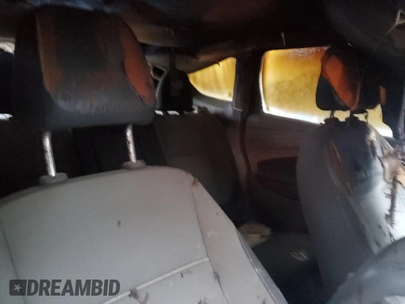 2014 Ford Escape SE с VIN 1FMCU9GX7EUB65404, выставлен на аукционе Copart как лот 42515565 с пробегом Не указан миль и Списание • Salvage title. История ставок и продаж доступна на DreamBid. Изображение 10.