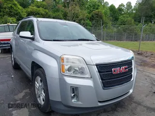 2015 GMC Terrain SLT z VIN 2GKALSEK4F6272346, wystawiony jako IAAI lot #42180760 z przebiegiem 208 597 mil mil oraz . Historia ofert i sprzedaży dostępna na DreamBid. Obrazek 1.