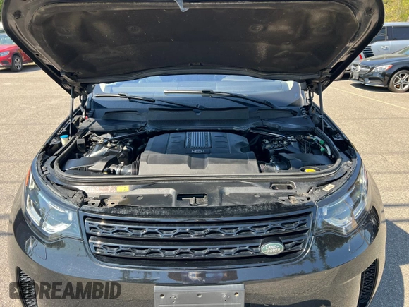 2017 Land Rover Discovery HSE with VIN SALRRBBV7HA045811, listed as a Copart auction lot 56986075 with 142,357 mi miles and Clean Title. Bid and sale history available at DreamBid. Image 8.