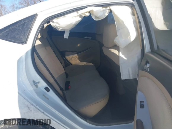 2013 Hyundai Accent GLS z VIN KMHCT4AE5DU484764, wystawiony jako IAAI lot #41403447 z przebiegiem 144 997 mil mil oraz . Historia ofert i sprzedaży dostępna na DreamBid. Obrazek 8.