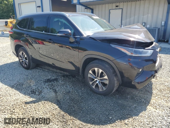 2021 Toyota Highlander XLE with VIN 5TDGZRAH4MS080595, listed as a Copart auction lot 61874615 with 56,315 mi miles and Salvage title. Bid and sale history available at DreamBid. Image 4.