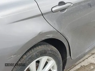 2019 Toyota Camry LE z VIN 4T1B11HK7KU759723, wystawiony jako IAAI lot #41679210 z przebiegiem 35 613 mil mil oraz . Historia ofert i sprzedaży dostępna na DreamBid. Obrazek 21.