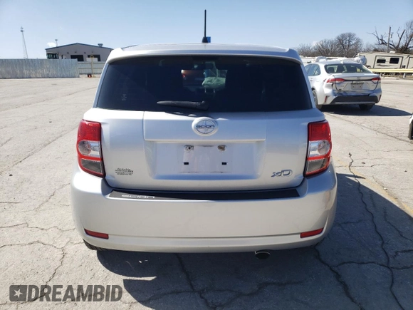 2011 Scion xD z VIN JTKKU4B45B1014759, wystawiony jako Copart lot #47966205 z przebiegiem 73 830 mil mil oraz Szkody całkowita. Historia ofert i sprzedaży dostępna na DreamBid. Obrazek 6.