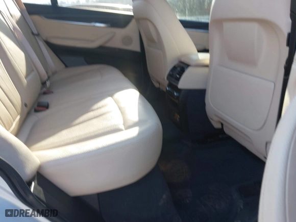 2017 BMW X5 sDrive35i with VIN 5UXKR2C58H0U20598, listed as a IAAI auction lot 41810582 with 92,463 mi miles. Bid and sale history available at carsss.com. Image 8.