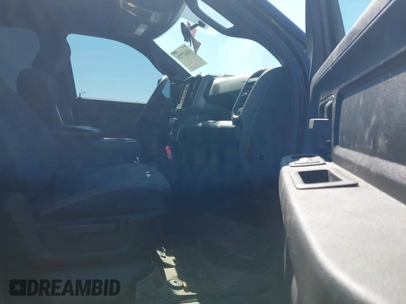 2024 Ram 2500 Tradesman with VIN 3C6UR5CL0RG264829, listed as a IAAI auction lot 41617725 with 46,483 mi miles. Bid and sale history available at carsss.com. Image 5.