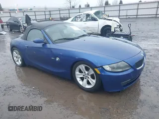 2007 BMW Z4 3.0i with VIN 4USBU33517LW71220, listed as a IAAI auction lot 41255482 with 116,775 mi miles and . Bid and sale history available at DreamBid. Image 1.