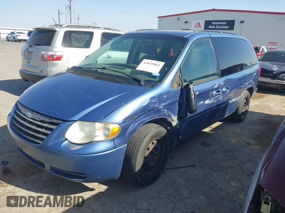 2007 Chrysler Town & Country LWB LX with VIN 2A4GP44R17R266406, listed as a IAAI auction lot 42033861 with 153,870 mi miles. Bid and sale history available at carsss.com. Image 17.