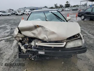 1995 Honda Accord EX w/Leather with VIN 1HGCD7163SA007035, listed as a Copart auction lot 49012125 with 163,199 mi miles and Salvage Title. Bid and sale history available at carsss.com. Image 5.