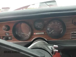1981 Pontiac Firebird z VIN 1G2AS87A4BN117926, wystawiony jako Copart lot #63220014 z przebiegiem 54 759 mil mil oraz Tytuł czysty. Historia ofert i sprzedaży dostępna na DreamBid. Obrazek 9.