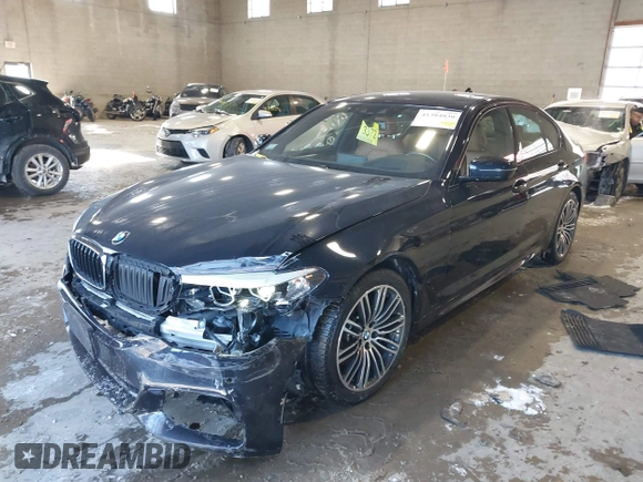2020 BMW 5 Series 540i xDrive z VIN WBAJS3C06LCE00319, wystawiony jako IAAI lot #41384030 z przebiegiem 49 941 mil mil oraz . Historia ofert i sprzedaży dostępna na DreamBid. Obrazek 18.