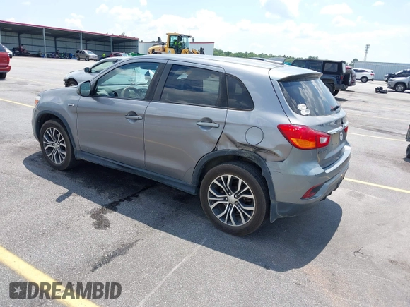 2019 Mitsubishi Outlander ES with VIN JA4AP3AU3KU020462, listed as a IAAI auction lot 42605647 with 116,423 mi miles and . Bid and sale history available at DreamBid. Image 3.