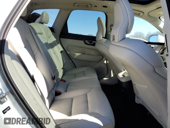 2020 Volvo XC60 Momentum with VIN YV4A22RKXL1418320, listed as a Copart auction lot 87628265 with 53,162 mi miles and Salvage title. Bid and sale history available at DreamBid. Image 11.
