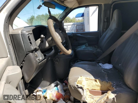 2006 Chevrolet Express Cargo Van with VIN 1GCGG25V561211868, listed as a Copart auction lot 69066834 with Not Provided miles and Non Repairable. Bid and sale history available at carsss.com. Image 7.