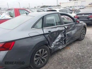 2023 Volkswagen Jetta S с VIN 3VW5M7BU6PM052577, выставлен на аукционе IAAI как лот 41379501 с пробегом 36 150 миль миль и . История ставок и продаж доступна на DreamBid. Изображение 6.