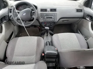 2007 Ford Focus S z VIN 1FAHP34N27W144992, wystawiony jako Copart lot #65571385 z przebiegiem 194 933 mil mil oraz Szkoda całkowita • Salvage title. Historia ofert i sprzedaży dostępna na DreamBid. Obrazek 8.