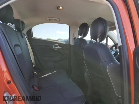 2016 FIAT 500X Trekking z VIN ZFBCFXCT7GP373518, wystawiony jako Copart lot #58245275 z przebiegiem 68 925 mil mil oraz Szkoda całkowita • Salvage title. Historia ofert i sprzedaży dostępna na DreamBid. Obrazek 11.