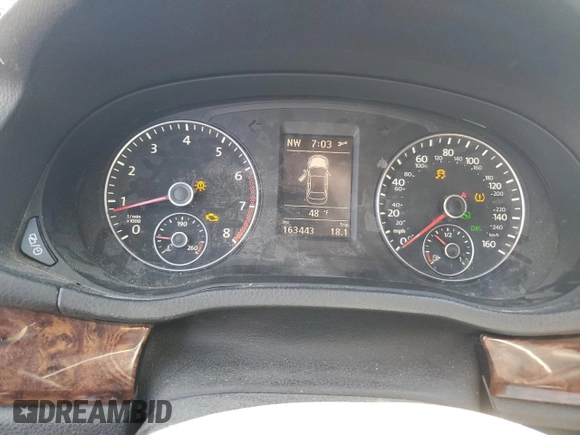 2013 Volkswagen Passat SEL Premium z VIN 1VWCH7A3XDC014934, wystawiony jako Copart lot #47226015 z przebiegiem 163 443 mil mil oraz Czysty tytuł • Clean title. Historia ofert i sprzedaży dostępna na DreamBid. Obrazek 9.