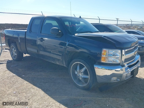 2012 Chevrolet Silverado 1500 LT with VIN 1GCRCSE01CZ169382, listed as a IAAI auction lot 41291794 with 153,202 mi miles. Bid and sale history available at carsss.com. Image 1.