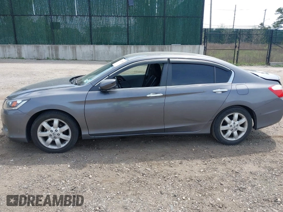 2014 Honda Accord Sedan LX with VIN 1HGCR2F33EA306435, listed as a IAAI auction lot 42124792 with 136,522 mi miles. Bid and sale history available at carsss.com. Image 14.