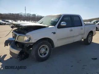 2002 Ford F-150 XLT with VIN 1FTRW07L12KA10596, listed as a Copart auction lot 46506185 with 0 mi miles and Salvage Title. Bid and sale history available at carsss.com. Image 1.