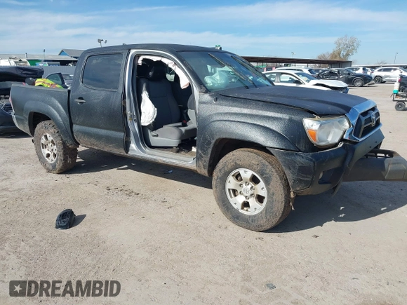 2015 Toyota Tacoma z VIN 3TMLU4ENXFM206669, wystawiony jako IAAI lot #41323365 z przebiegiem 102 297 mil mil oraz . Historia ofert i sprzedaży dostępna na DreamBid. Obrazek 1.