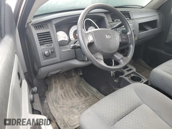 2008 Dodge Dakota z VIN 1D3HW22K18S638485, wystawiony jako Copart lot #86774214 z przebiegiem 189 304 mil mil oraz Szkoda całkowita • Salvage title. Historia ofert i sprzedaży dostępna na DreamBid. Obrazek 8.