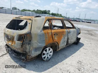 2013 Kia Sorento LX with VIN 5XYKT3A62DG383881, listed as a Copart auction lot 63299833 with 0 mi miles and Non Repairable. Bid and sale history available at carsss.com. Image 3.