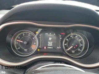 2014 Jeep Cherokee Altitude with VIN 1C4PJMCB3EW215165, listed as a Copart auction lot 53779275 with 177,948 mi miles and Clean Title. Bid and sale history available at carsss.com. Image 9.