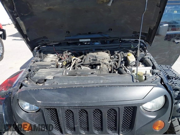 2013 Jeep Wrangler Unlimited Sahara with VIN 1C4BJWEG3DL617511, listed as a IAAI auction lot 41842979 with 149,980 mi miles and . Bid and sale history available at DreamBid. Image 10.